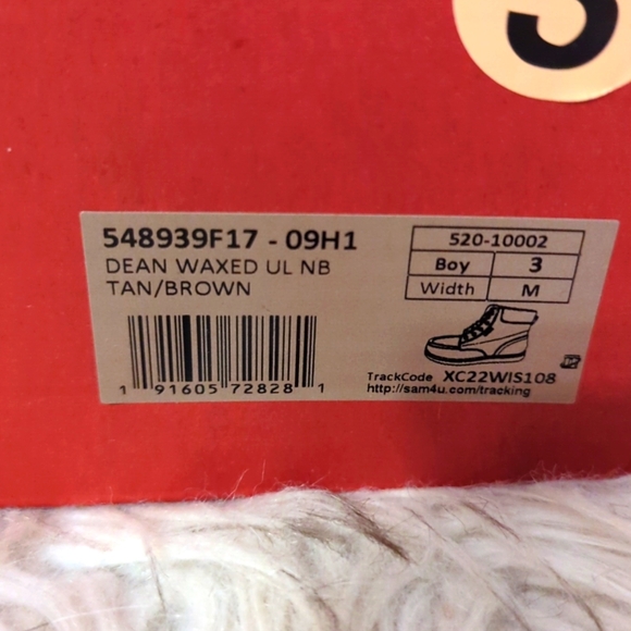 Kid's Levi's Dean Waxed tan boots NWT - Picture 7 of 8